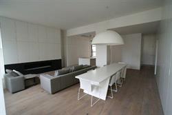 Tratsaert Ivan, Oostende openingstijden