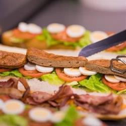 Sandwichbar Gigant, Mol openingstijden