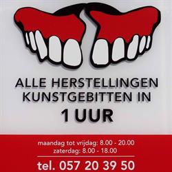 Corneillie Tandlabo, Ieper openingstijden