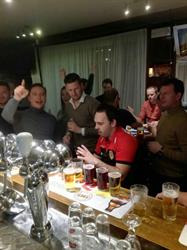 Café Volksvriend, Kapellen openingstijden