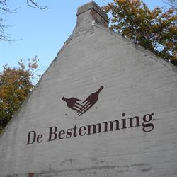 Vrienden Van Hugo VZW, Nevele openingstijden