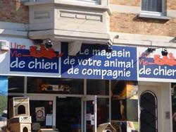 Une Vie de Chien, Etterbeek openingstijden