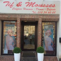 Tif & Mousses, Graven openingstijden