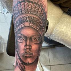 Tattoo Jean, Aartrijke openingstijden