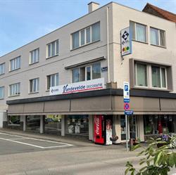 Decoratie Vandevelde, Landen openingstijden