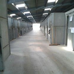 Stal Den Heuvel, Humbeek openingstijden