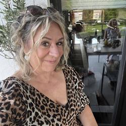 SkintoniK by Karin (Ikari Skinexpert en MUA i.am.klean), Langdorp openingstijden