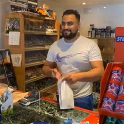 Mini - Market & Broodjesbar, Beringen openingstijden