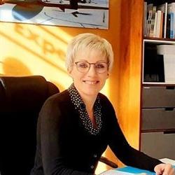 Caroline Voyages, Binche openingstijden