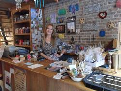 Witch Shop, Ieper openingstijden