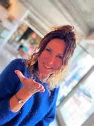 Lesly Vancoillie, Kuurne openingstijden