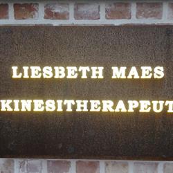 Liesbeth Maes, Beringen openingstijden