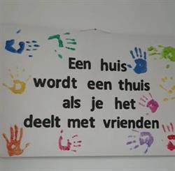 Think out-of-the-Box, Schilde openingstijden