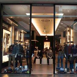 Canvas, Kortrijk openingstijden