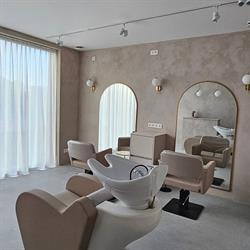 Cabello, Berlaar openingstijden