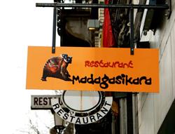 Madagasikara, Brussel openingstijden
