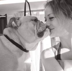 Une Fille qui a du chien, Romsée openingstijden