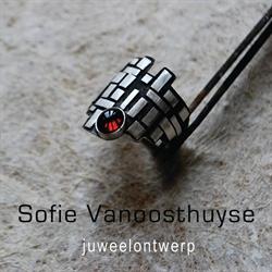 Sofie Vanoosthuyse, Leuven openingstijden