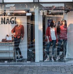 IZANAGI boutique, Doornik openingstijden