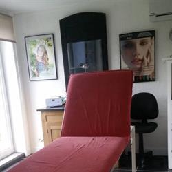 Ladinia Schoonheidssalon, Mere openingstijden