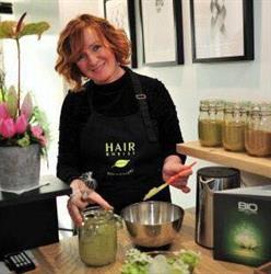 Lola Coupe, Wezet openingstijden