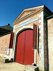 Dharma City, Florennes openingstijden