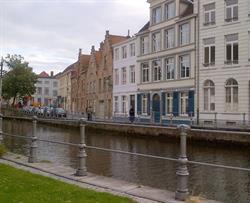 The Doghouse BB&B, Bruges, openingstijden