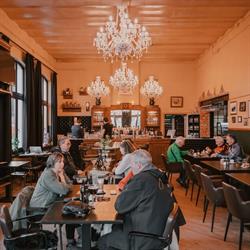 Perron Noord, Brasschaat openingstijden