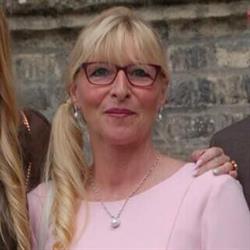 Beauty Belinda, Ieper openingstijden