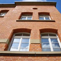 Renov.Projects, Lendelede openingstijden