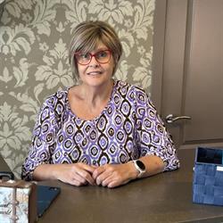 Kapsalon HappyHair, Retie openingstijden