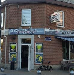 Café De La Gare, Ans openingstijden