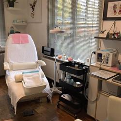 Walking Feet gediplomeerde medische pedicure en voetreflexologie, Zoersel openingstijden