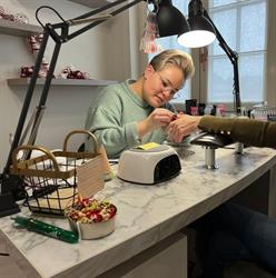 Perlemien nagelstudio, Wevelgem openingstijden
