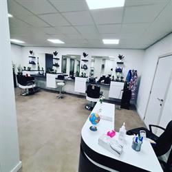 Kapsalon amiro, Buggenhout openingstijden