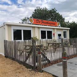 De frietkazerne, Nevele openingstijden