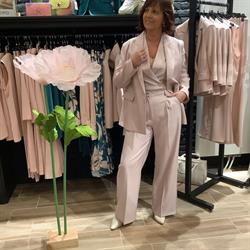 Modehoek Christel, Bilzen openingstijden