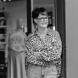 Estudio, Kuurne openingstijden