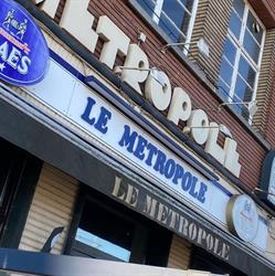 Le Metropole, Eigenbrakel openingstijden