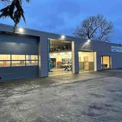 MG pneu Nalinnes, openingstijden