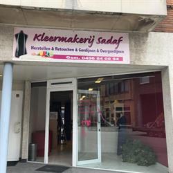 Naai Sadaf, Deurne openingstijden