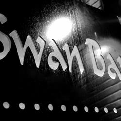 Swan Bar, Brussel openingstijden