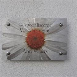 Gespecialiseerd voetverzorger Ann Velaers, Tienen openingstijden