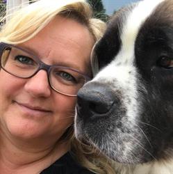 PoesieWoefie, Landen openingstijden