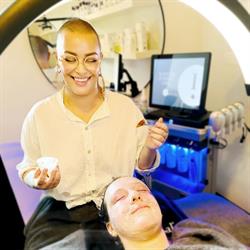 SkinHouse - HydraFacial Antwerpen I is Clinical Huidverbetering, openingstijden