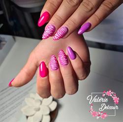 Valynails Beauty Bar, Tubeke openingstijden