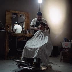 Low Coiffure Barbier, Saint-Nicolas openingstijden