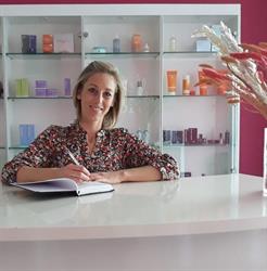 Schoonheids- en afslankinstituut Belle Fleur, Oosteeklo openingstijden