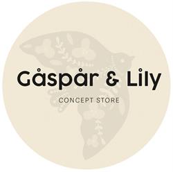 Gaspar & Lily, Namen openingstijden