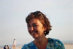 Julie Thevelin, Gent openingstijden